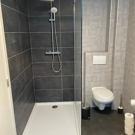 La Vie En Rose فيلة *