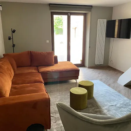 فيلة La Vie En Rose *